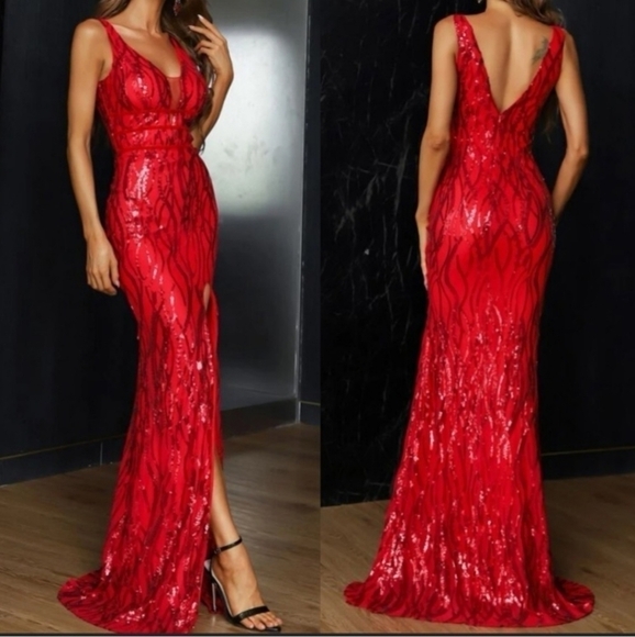 Red Tank, Slit Thigh, Sleeveless,  Contrast Sequined Maxi Gown for Speci… - Picture 4 of 15